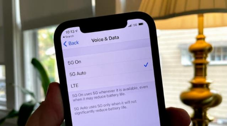 鹿寨苹果手机维修分享iPhone 12如何打开或关闭5G网络 