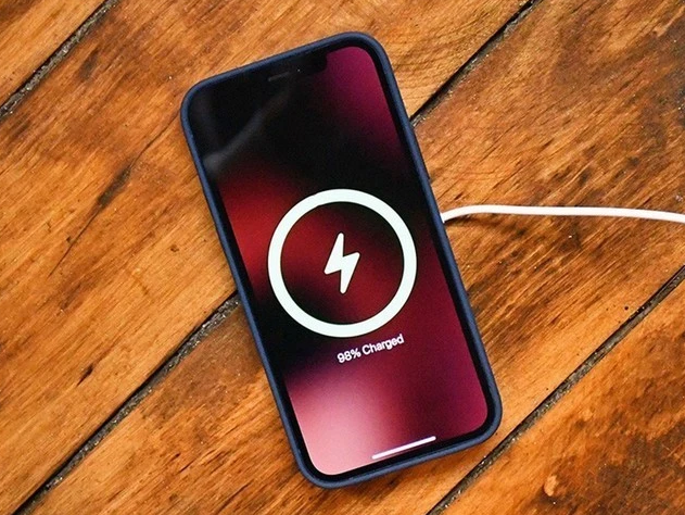 鹿寨苹果手机维修分享iPhone 12可以随便充电吗 
